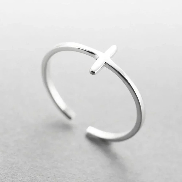 Minimalist 925 Sterling Silver Dainty Sideways Cross Ring - Picture 1 of 4